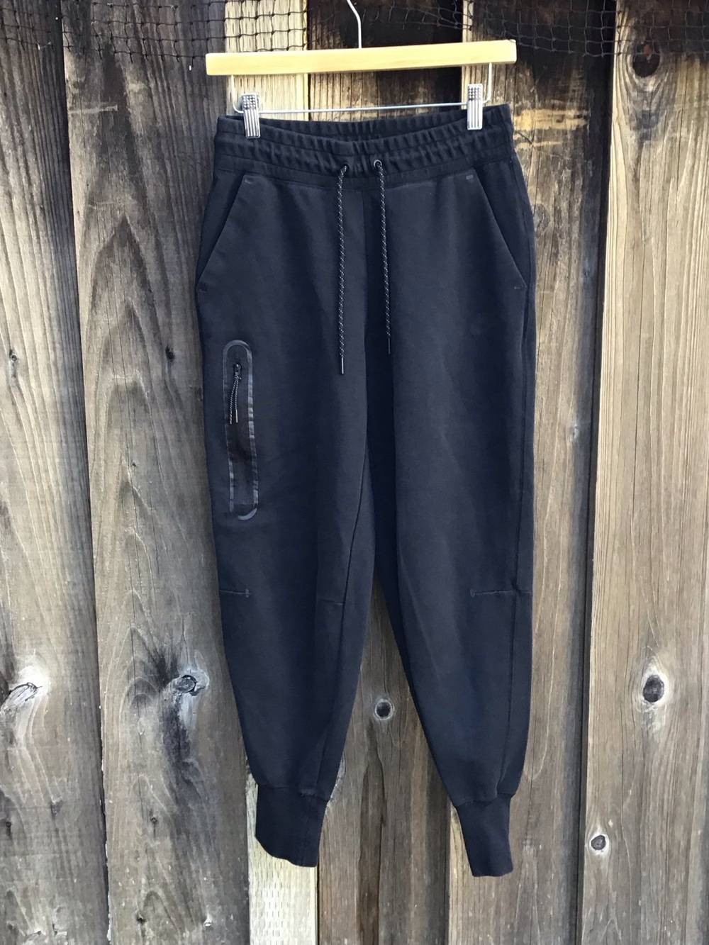 Nike Sportswear Tech Fleece Jogger Pants Womens Black Sweatpants Small